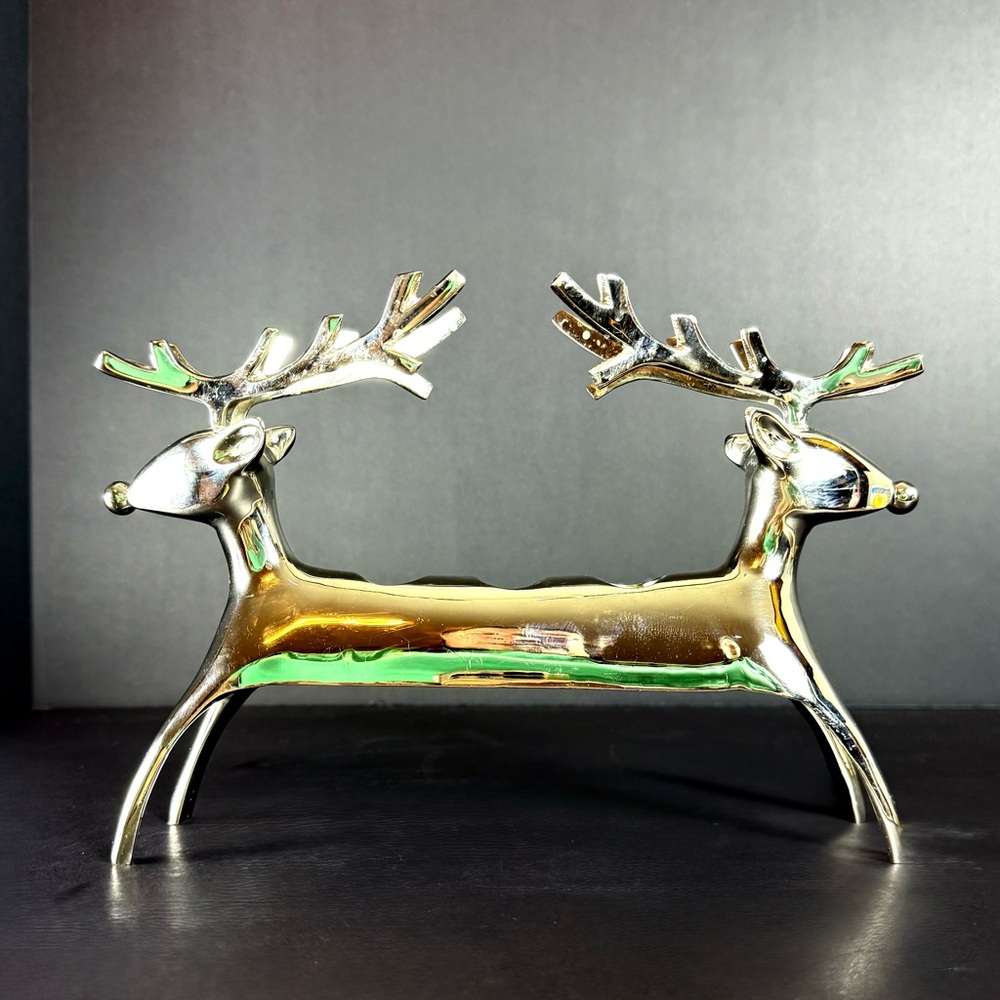 Vintage Pottery Barn Silvertone Metal Reindeer 3 Candlestick Holder Centerpiece - Picture 9 of 16